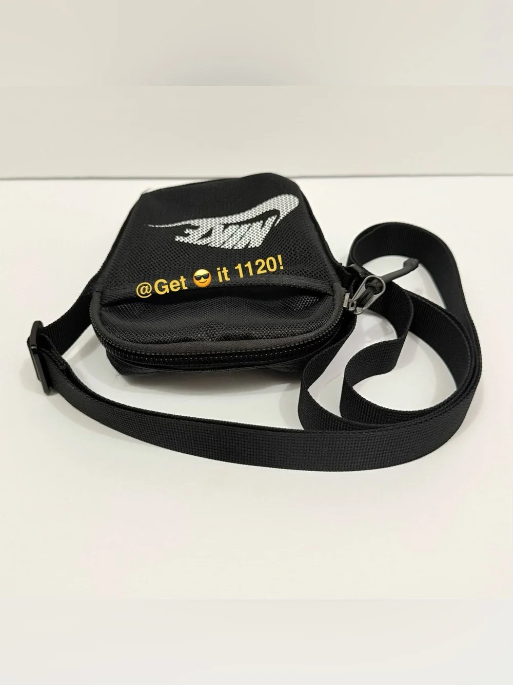 Nike Heritage Crossbody Bag (Small 1L) BA5871-010 Black | White